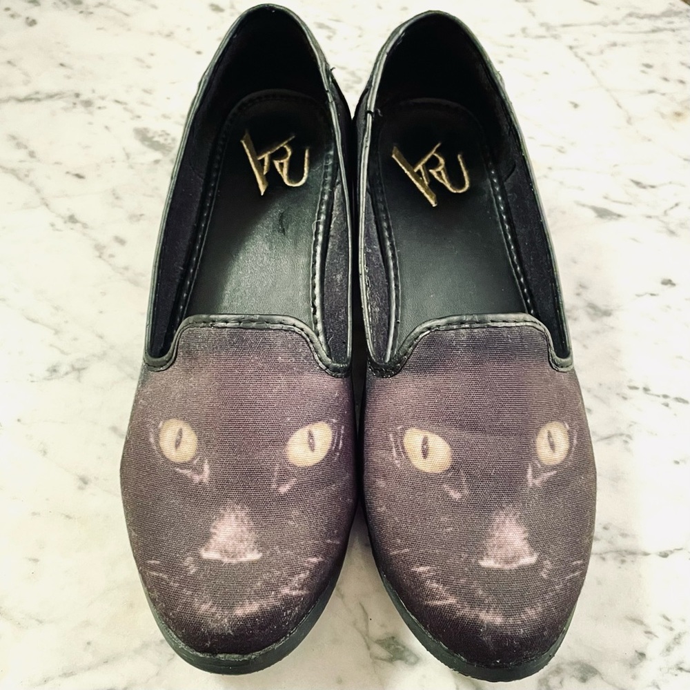 YRU Black Cat Loafers